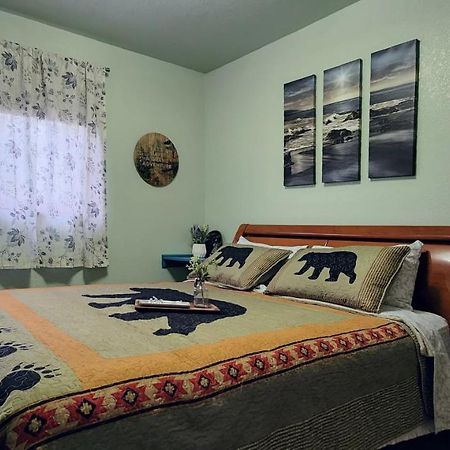 Trinity Escapes - Two Bedroom Two Bathroom Full Apartment Near Airport Anchorage Exteriör bild